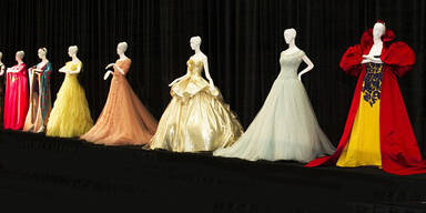 Disney-Kleider von Top-Designern