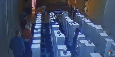 Sie posiert f&uuml;r ein Selfie &ndash; doch dann passiert ihr der Fehler ihres Lebens