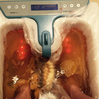 Suki Waterhouse: Wellness-Urlaub in Österreich