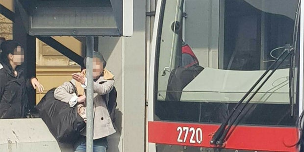 Frau sorgt für Wirbel im U6-Verkehr