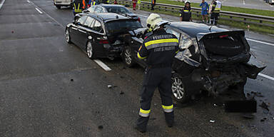 Massen-Crash auf A1-Westautobahn