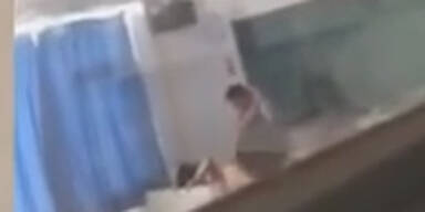 Uni-Professor beim Sex mit Studentin erwischt