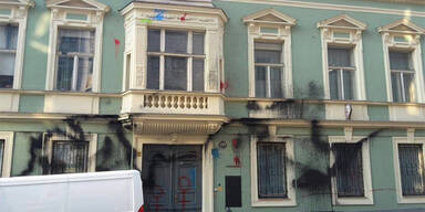 Linksradikale "markieren" Burschenschafts-Geb&auml;ude