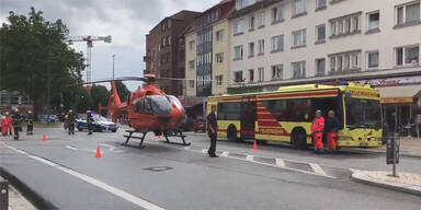 Messer-Attacke in Hamburger Supermarkt: Ein Toter, mehrere Verletzte