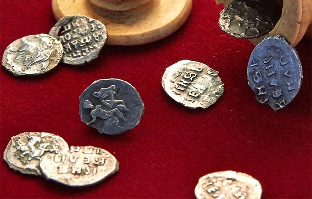 Forscher finden 500 Jahre alte Schachfigur - und entdecken etwas Unglaubliches