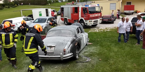 Böhmdorfer Jaguar abgebrannt
