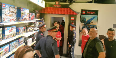 Anti-Burka-Einsatz in Wiener Lego-Store