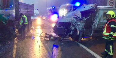 Zwei Verletzte bei Frontalzusammensto&szlig;