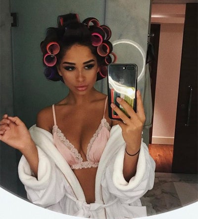 Sexy Models bringen Luxus-Hotel in Rage