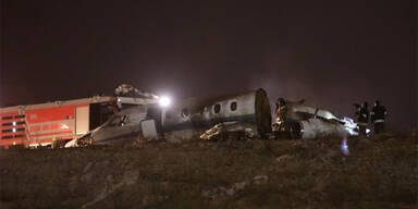 Jet verungl&uuml;ckt am Istanbuler Flughafen