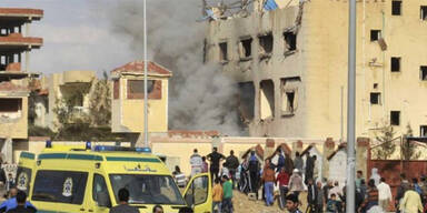 Blutiger Anschlag auf Moschee: 305 Tote