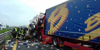 Udine A23 Crash Ober&ouml;sterreicherin tot