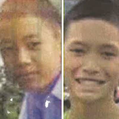 Sompong Jaiwong (13),  großer England-Fan (li.) und Mongkol Boonpiam  (14), noch neu im Team (re.).