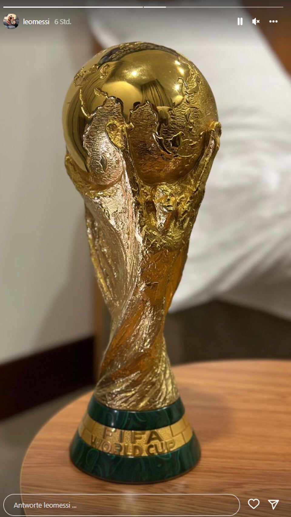 Messi nahm WM-Pokal mit aufs Zimmer