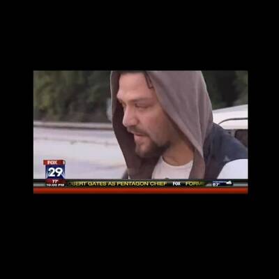 Bam Margera weint am Unfallort