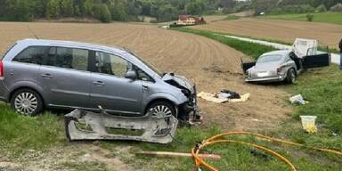 Crash bei Oldtimer Rennen