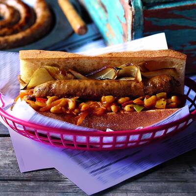 Currywurst  mit Mangochutney