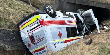 Unfall Rettungsfahrzeug Gurktal