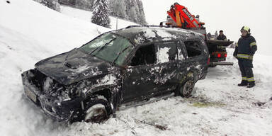 Lenker &uuml;berlebt 150-m-Absturz