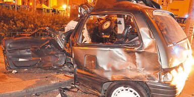 Alko-Raser tötet Fußgänger