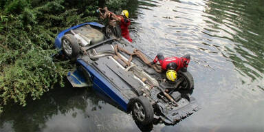 Unfall-Drama in Klagenfurt: Vater reanimiert Sohn (6)