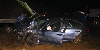 Amokfahrer rammt vier Polizisten