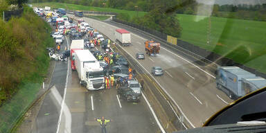 Massencrash auf der Westautobahn 