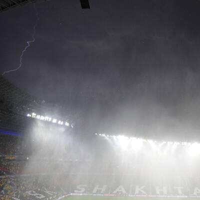 Unwetter-Chaos bei Ukraine - Frankreich