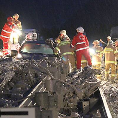  Die beiden Insassen wurden verletzt.