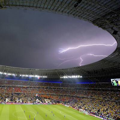 Unwetter-Chaos bei Ukraine - Frankreich