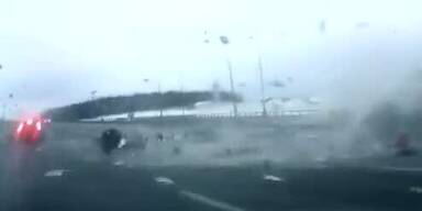 Horror-Video: Lenker filmte Flugzeugcrash