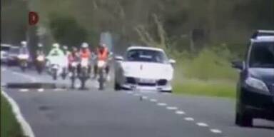 Porsche-Rowdy überholt mit 180km/h