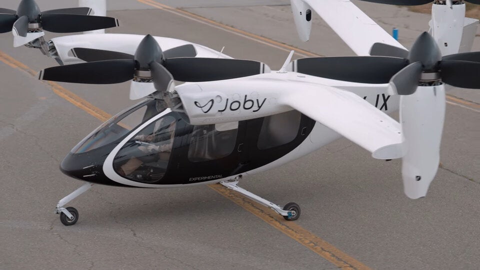 Vom Stand in die Luft: Das erste bemannte Flug-Taxi mit Schwenkrotoren.