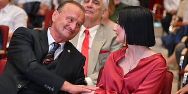 Kopie von Prof. Mag. Ing. DDr. h.c. Ulrich Kubinger mit Tochter und VTA Prokuristin Marlen Kubinger