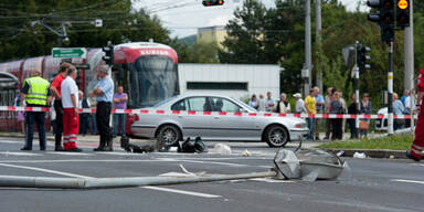 Fußgängerin in Linz von Auto totgefahren