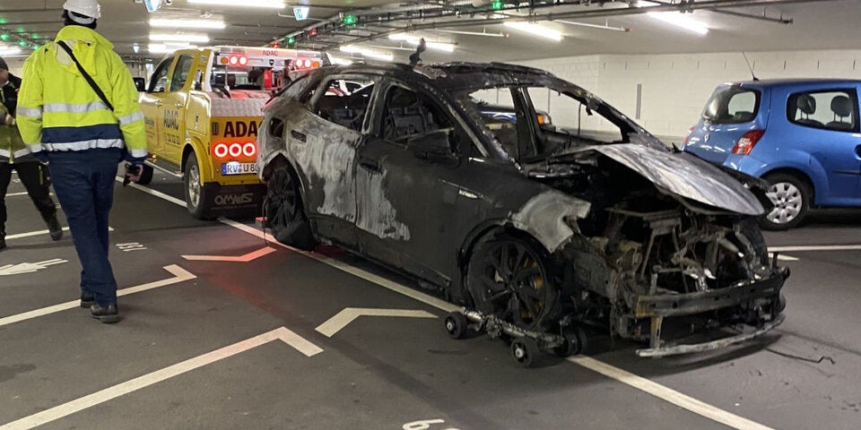 E-SUV VW ID.4 in Tiefgarage ausgebrannt: 370.000€ Schaden