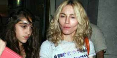 Dürr, blass, müde - Madonna sieht total fertig aus