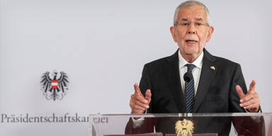 Van der Bellen &uuml;ber Ibiza und das &bdquo;verdammte Corona&ldquo;