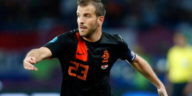 Van der Vaart bald Teamkollege von Scharner?