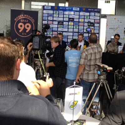 Die besten Bilder von Vaneks Ankunft