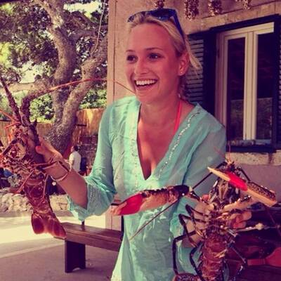 So hübsch ist Donna Vekic