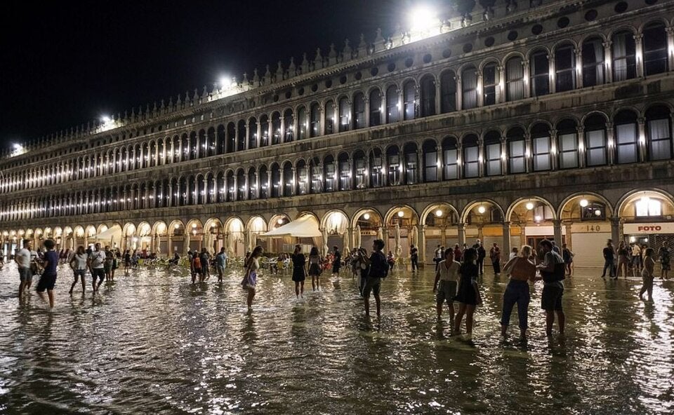Venedig mit Hochwasser im August konfrontiert
