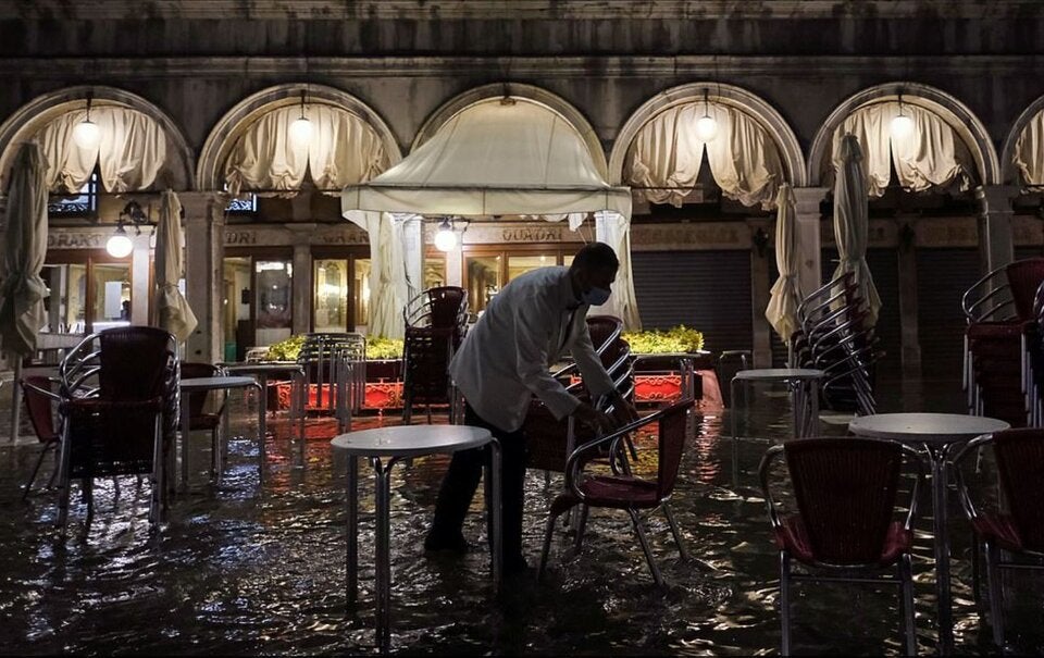 Venedig mit Hochwasser im August konfrontiert