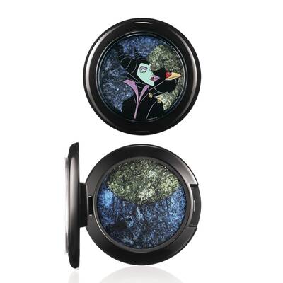 Venomous Villains von M.A.C