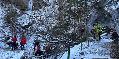 Vermisster Pater tot in Tiroler Klamm entdeckt |Todes-Drama in Stans