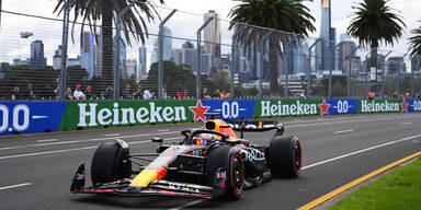 Bestzeiten in Melbourne für Verstappen und Alonso