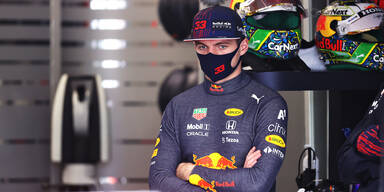 Untersuchung bei Verstappen und Hamilton hält an