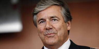 Vertrag von Josef Ackermann wurde verlängert