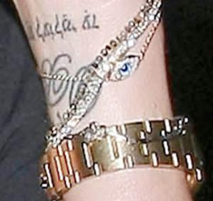 Victoria Beckham: Hebräisches Tattoo