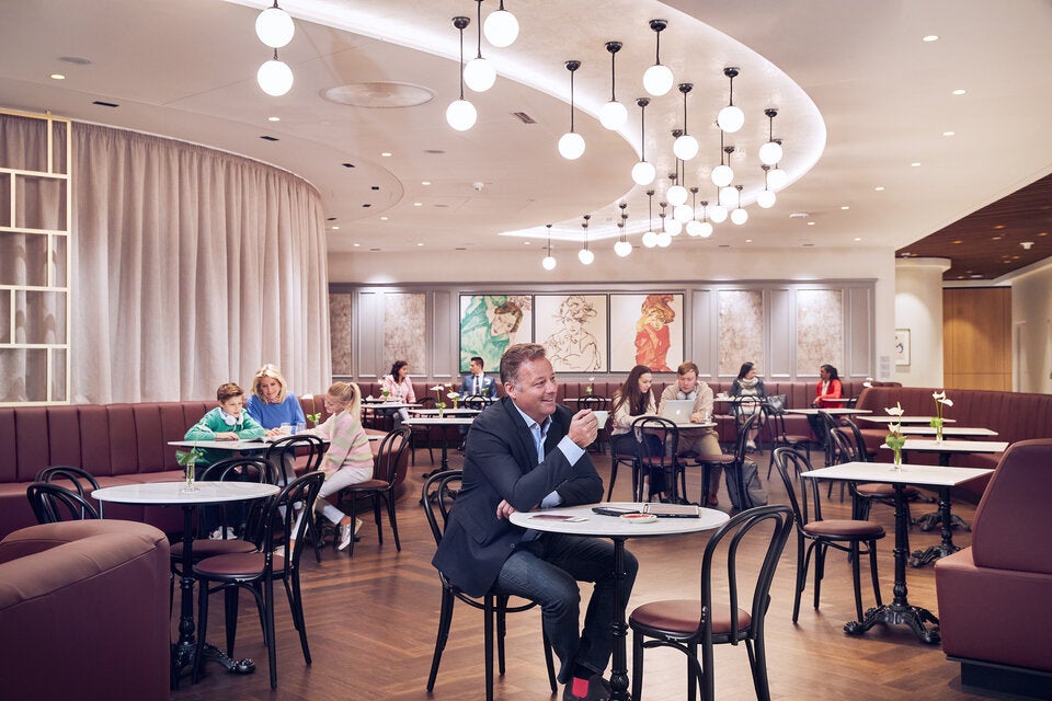 Stilvoll und exklusiv entspannen am Flughafen Wien